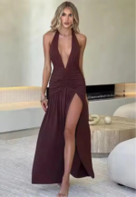 Elegant Deep Plunge Halter Maxi Dress with Ruched Waist & Thigh-High Slit - 图片 8