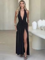 Elegant Deep Plunge Halter Maxi Dress with Ruched Waist & Thigh-High Slit - 图片 4