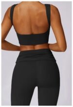 High-Waisted Flared Active Pants with Sculpting Fit – Neutral Beige - 图片 10