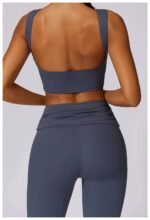 High-Waisted Flared Active Pants with Sculpting Fit – Neutral Beige - 图片 5