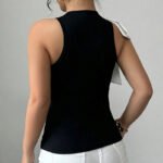 Elegant Black Sleeveless Top with White Bow – Chic High-Neck Women’s Blouse | Modern Boutique Style - 图片 3