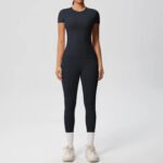 Luxury Seamless Pink Two-Piece Activewear Set – Short Sleeve Top & High-Waist Leggings Gym Outfit - 图片 18