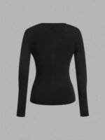 Long-Sleeve V-Neck Fitted Top – Soft Stretch Everyday Essential - 图片 5