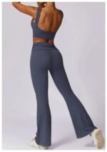 High-Waisted Flared Active Pants with Sculpting Fit – Neutral Beige - 图片 4