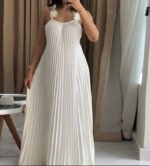 Modern Pleated Maxi Dress with Floral Strap Detail – Elegant Flowing Summer Dress – Backless A-Line Vacation Dress - 图片 2