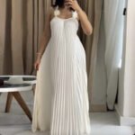 Modern Pleated Maxi Dress with Floral Strap Detail – Elegant Flowing Summer Dress – Backless A-Line Vacation Dress - 图片 4
