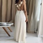 Modern Pleated Maxi Dress with Floral Strap Detail – Elegant Flowing Summer Dress – Backless A-Line Vacation Dress - 图片 5